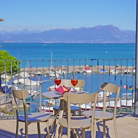 Riviera Carducci Rooms بسكييرا ديل غاردا المظهر الخارجي الصورة