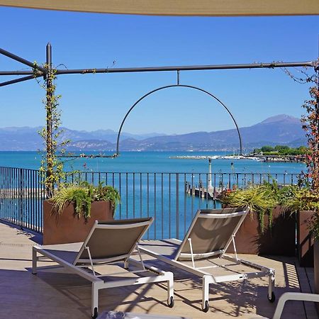 Riviera Carducci Rooms بسكييرا ديل غاردا المظهر الخارجي الصورة