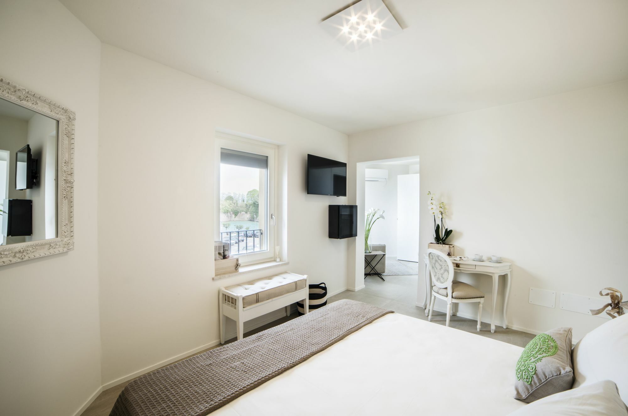 Riviera Carducci Rooms بسكييرا ديل غاردا المظهر الخارجي الصورة